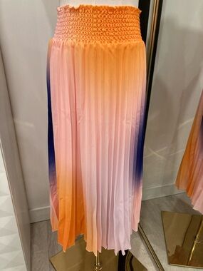 Pleated pastel colourful skirt